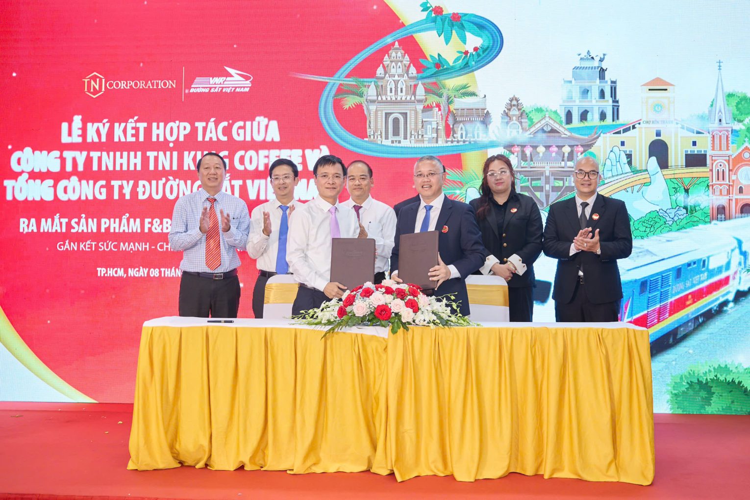 Ký kết hợp tác chiến lược toàn diện 5