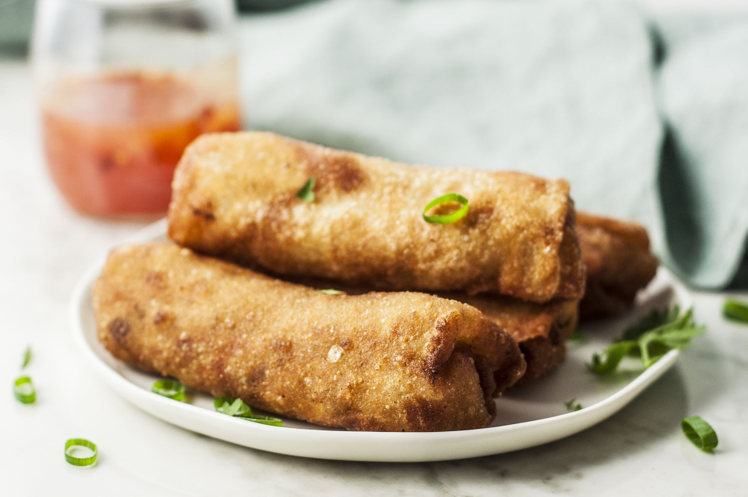 có nên mua chả giò chay