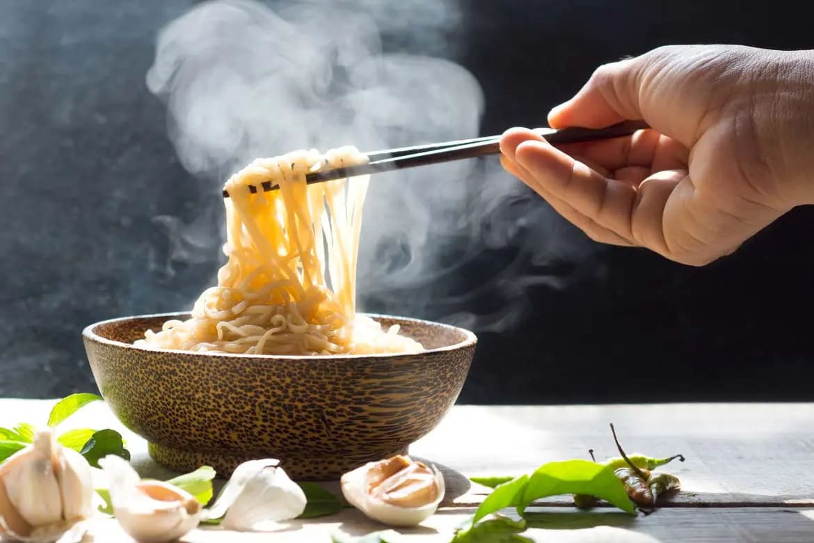 thực phẩm chế biến ăn liền là gì