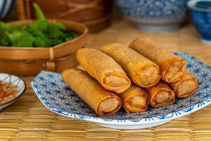 chiên chả giò đông lạnh bằng nồi chiên không dầu ngon